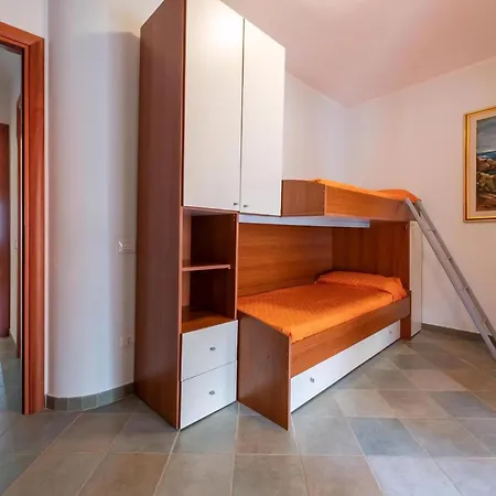 Haus Mit Panoramablick In In Natuerlicher Umgebung